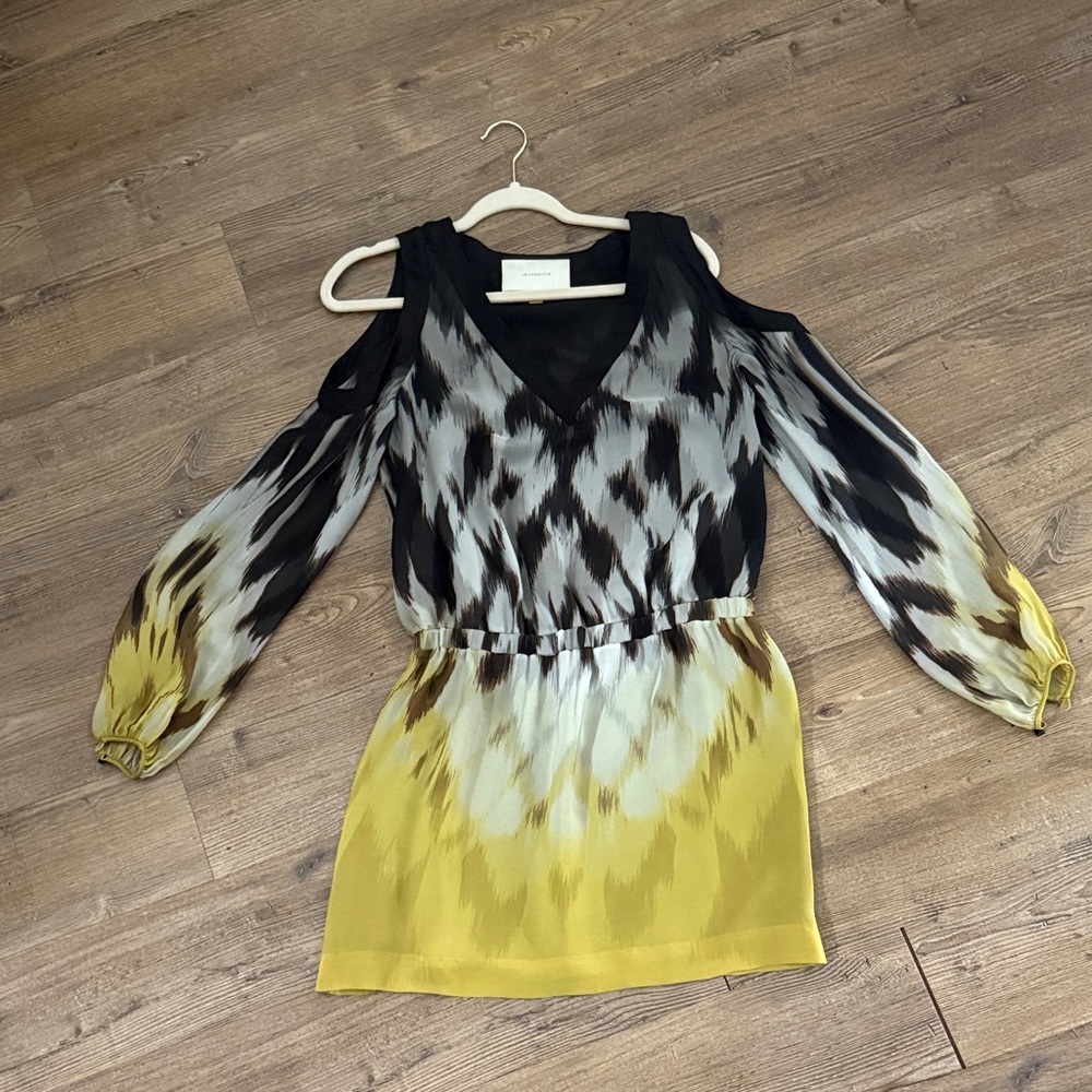 Leifsdottir Gold and Black Long Sleeve Dress.